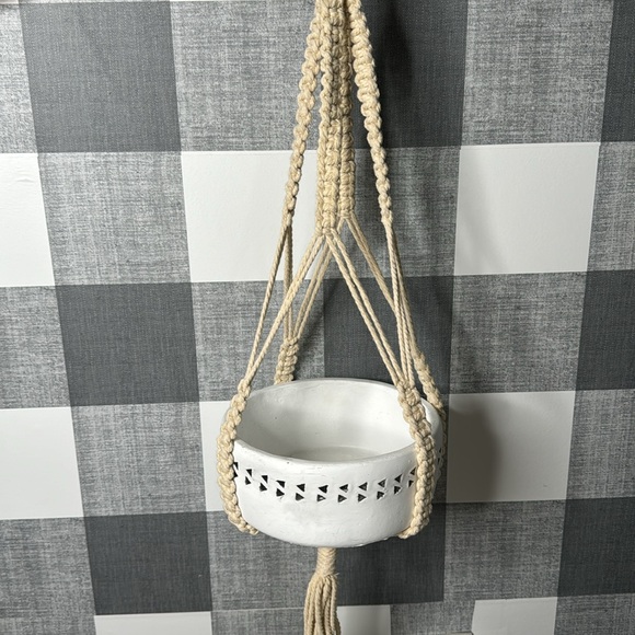 Ceramic Macrame Planter - Picture 1 of 5